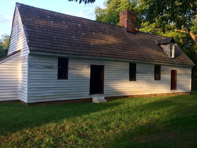 Honeymoon Cottage at Pine Slash