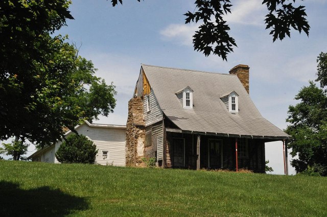 Yew Hill, ca. 1760. Birthplace of John Ashby (Wikipedia-Jerrye & Roy Klotz, MD)